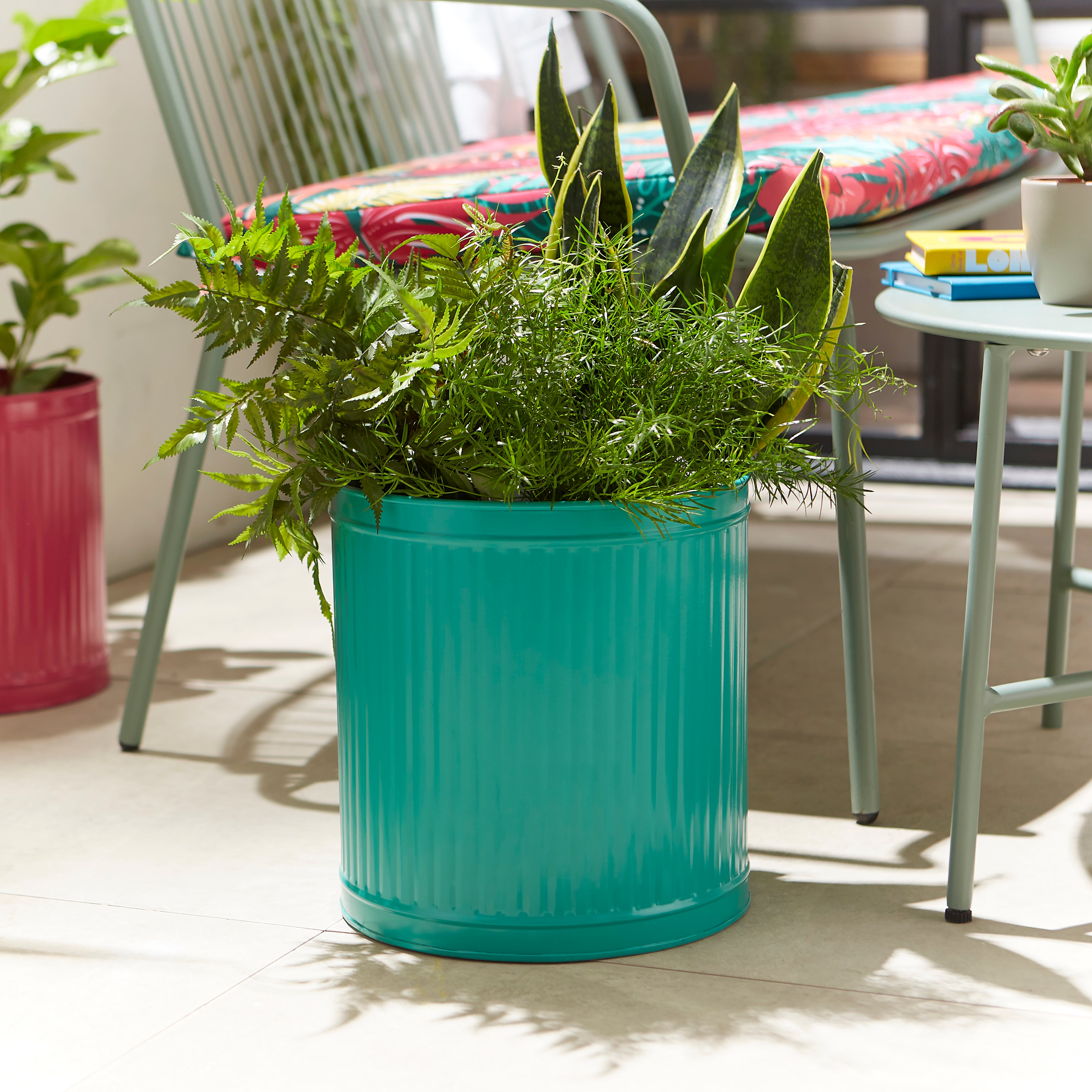 Round Iron Plant Pot Aqua