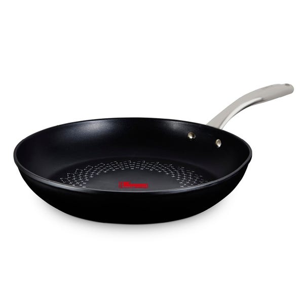 Tower Smart Start Non-Stick Ultra Forged Aluminium Frying Pan, 30cm image 1 of 10