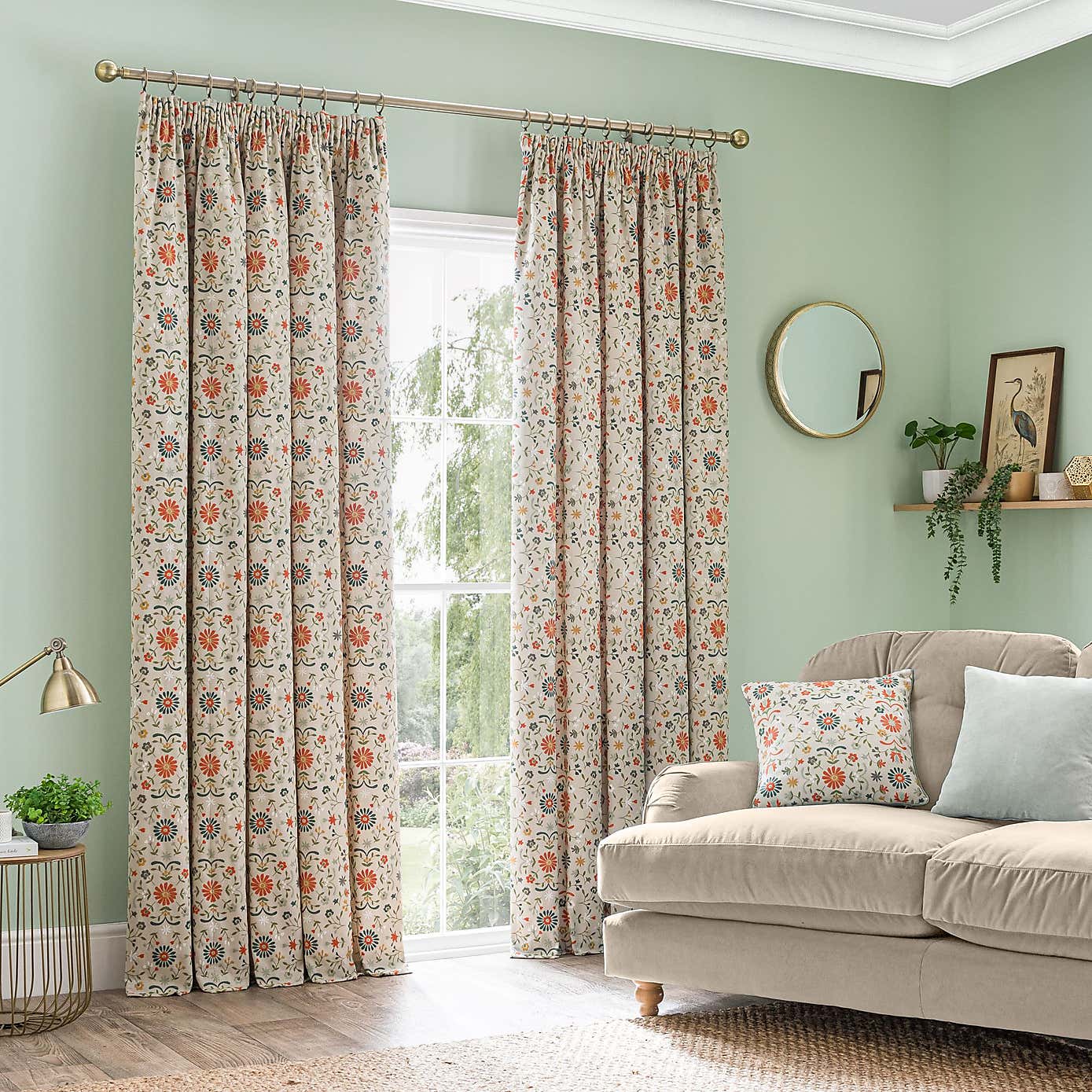 Carousel zoom image position 2 of 9