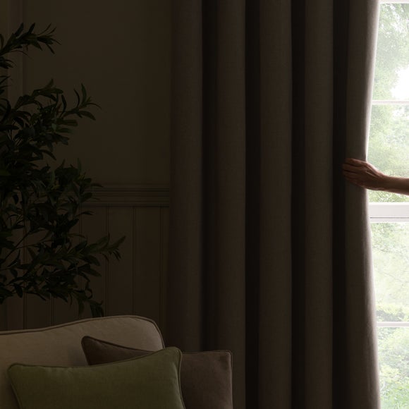 Carousel navigation image position 6 of 10