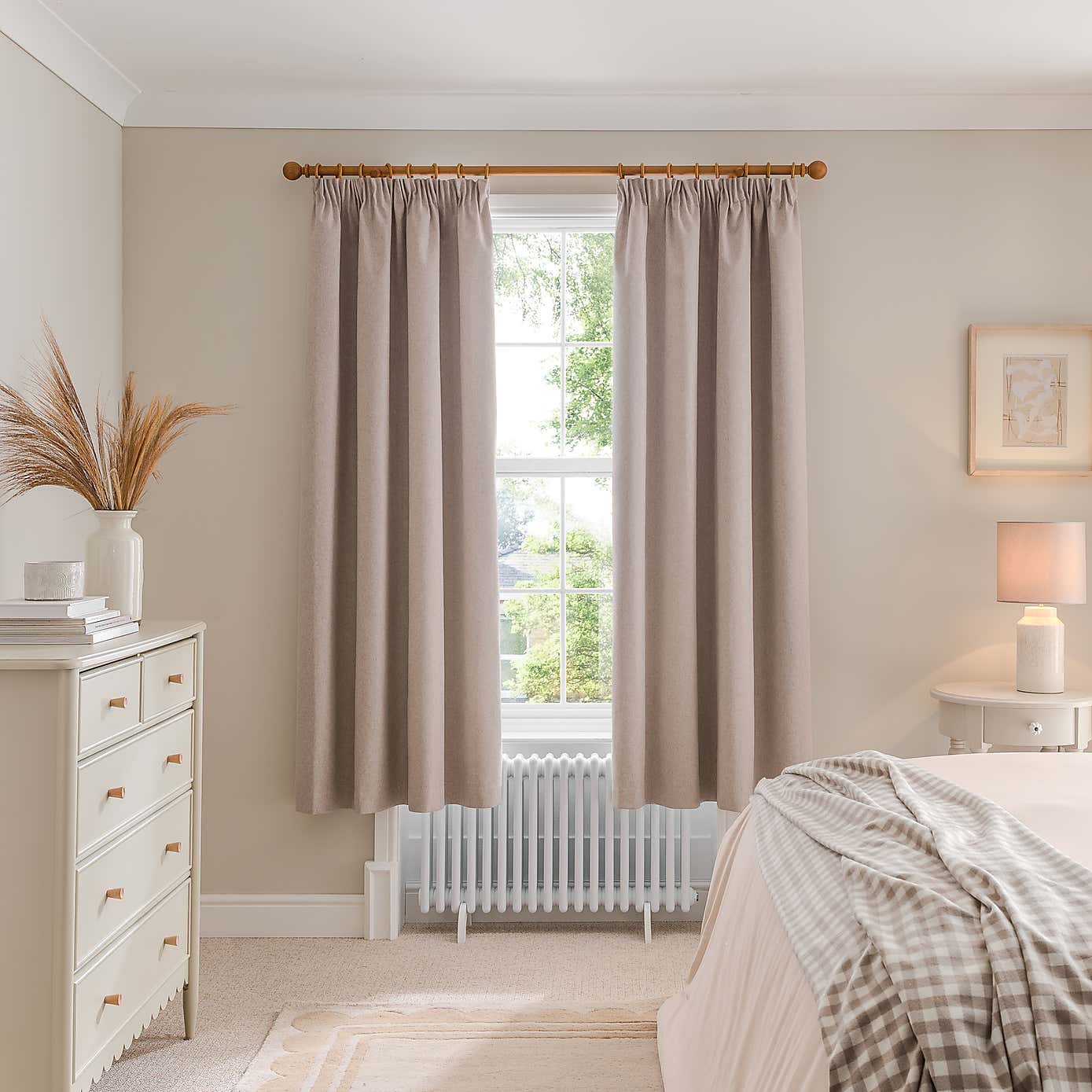 Carousel zoom image position 4 of 9