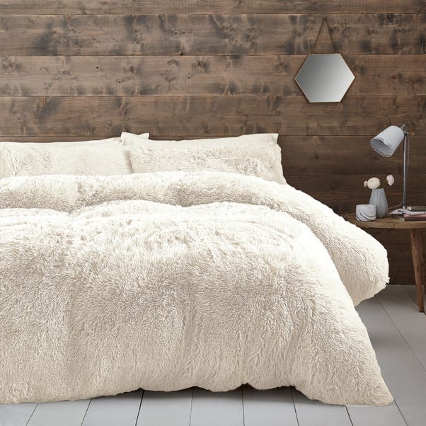 Catherine Lansfield Cuddly Faux Fur Duvet Cover & Pillowcase Set image 1 of 6
