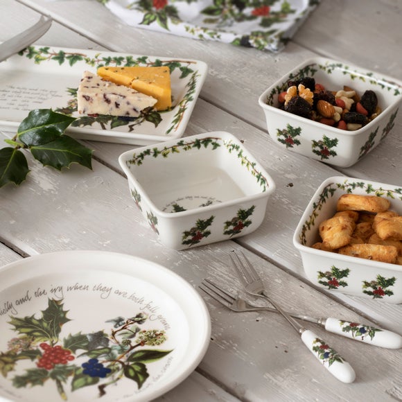 The Holly and the Ivy Set of 3 Mini Dishes