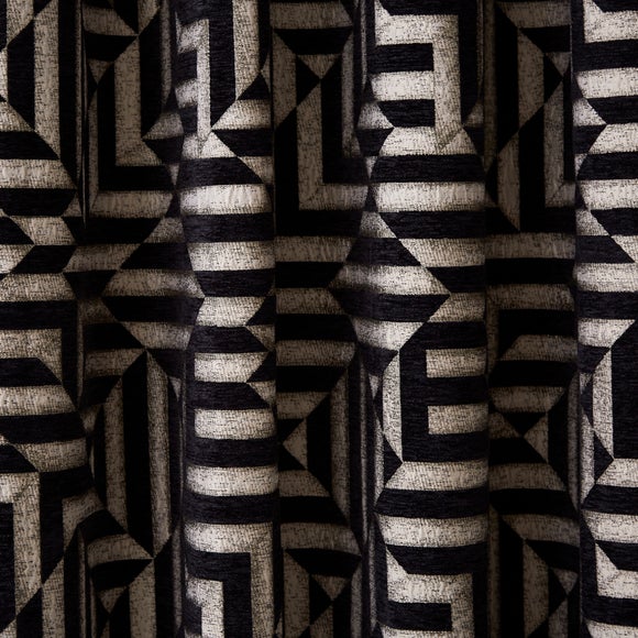 Carousel navigation image position 3 of 8