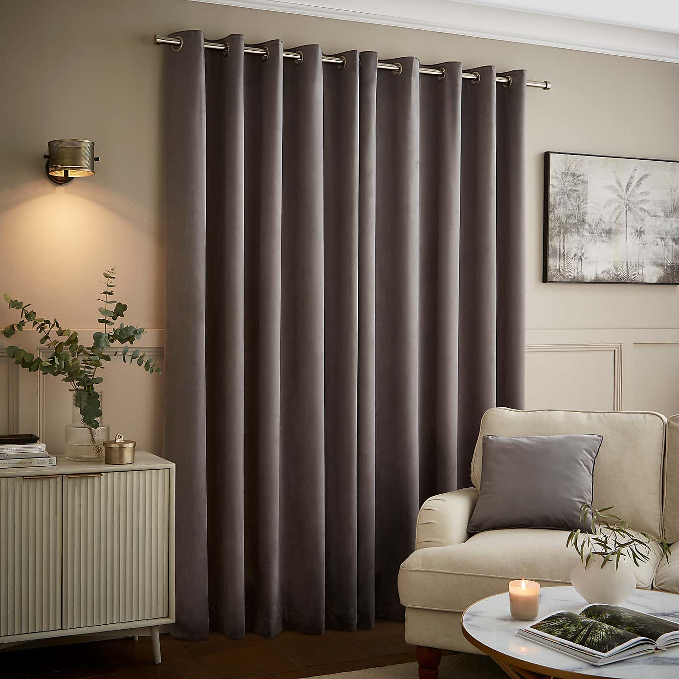 Carousel zoom image position 5 of 7