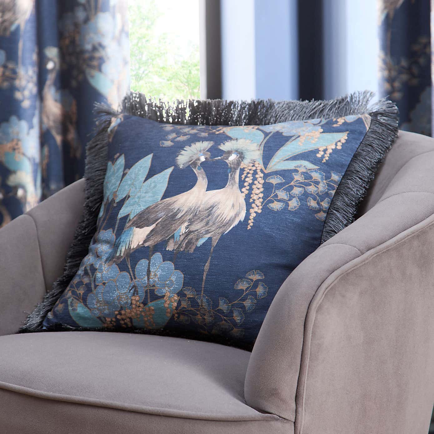 Carousel zoom image position 7 of 8