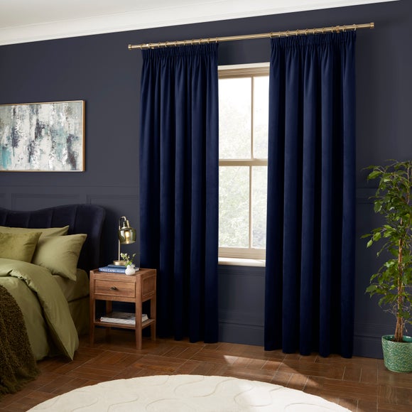 Carousel navigation image position 2 of 6