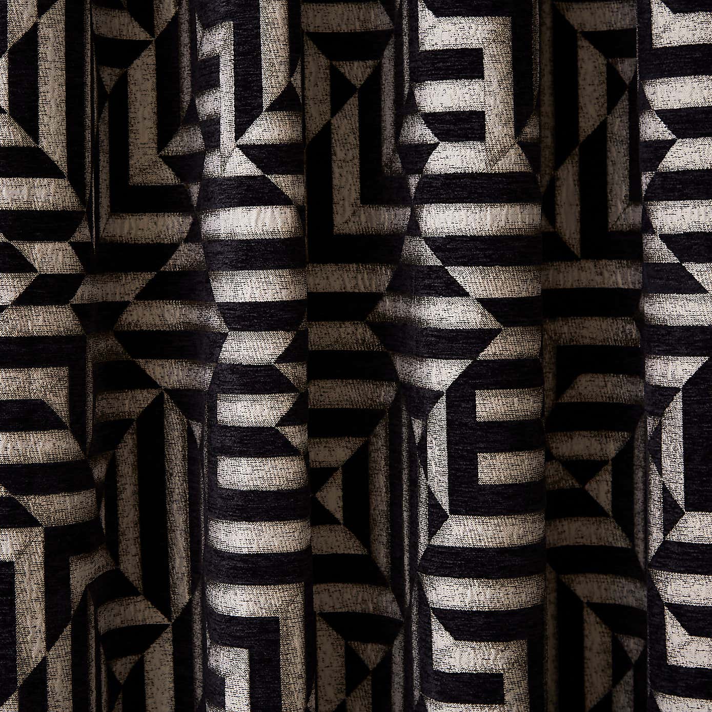 Carousel zoom image position 3 of 7