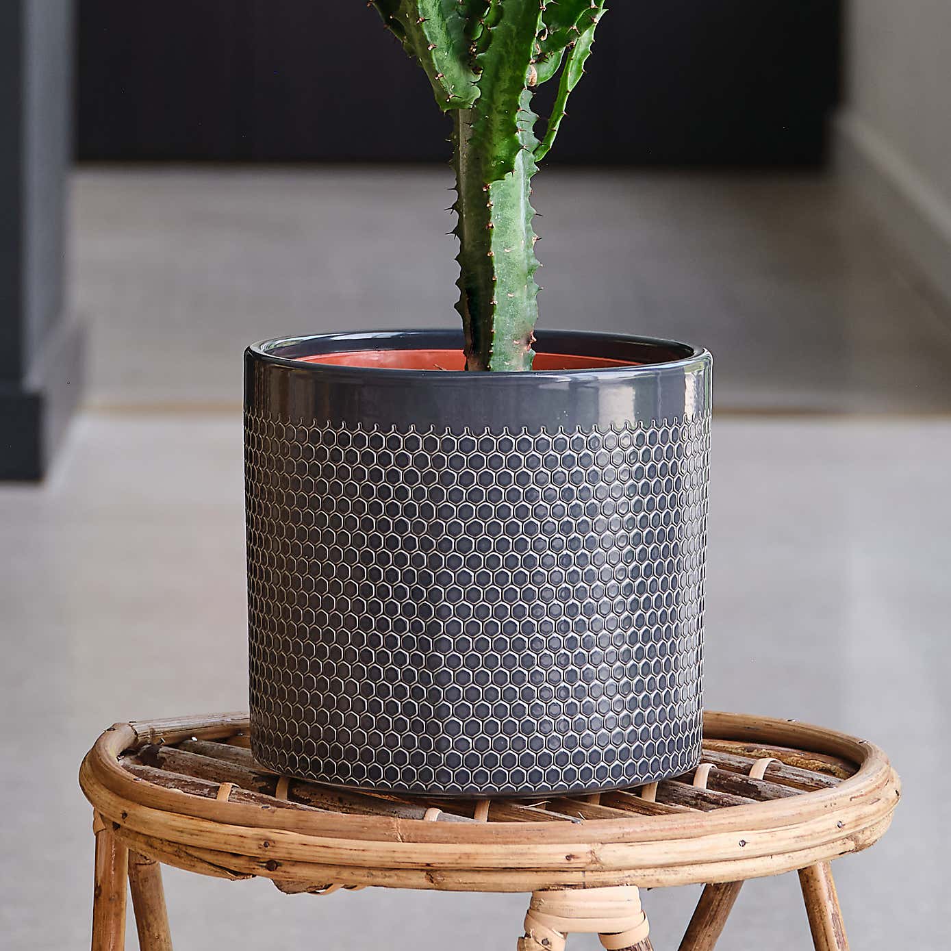 Carousel zoom image position 3 of 4