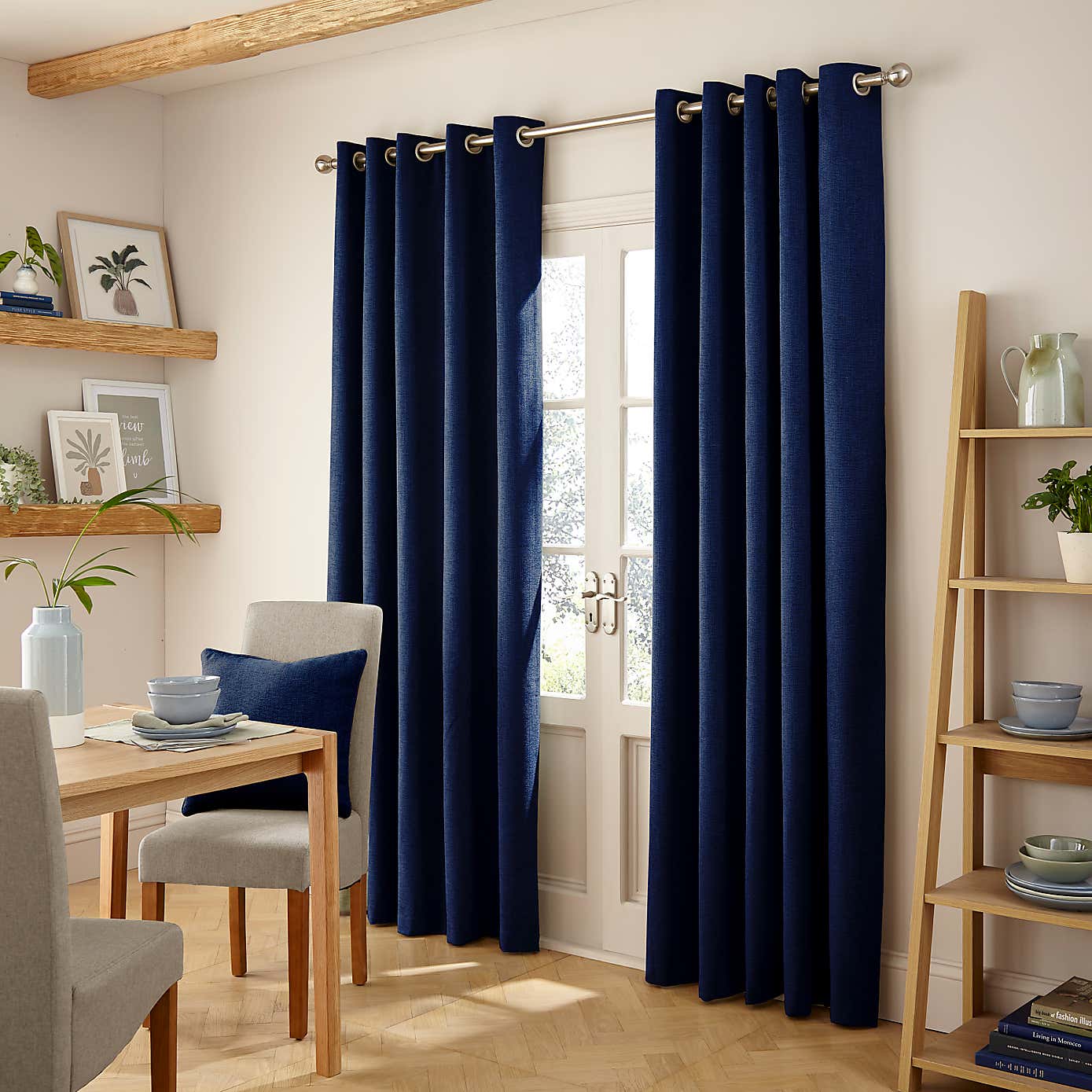 Carousel zoom image position 2 of 6