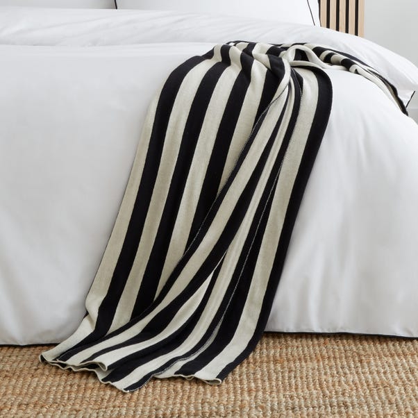 Style Sisters Knitted Stripe Throw image 1 of 4