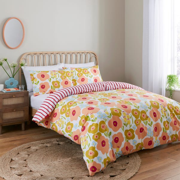 Spring Bloom Pink Duvet Cover and Pillowcase Set image 1 of 6