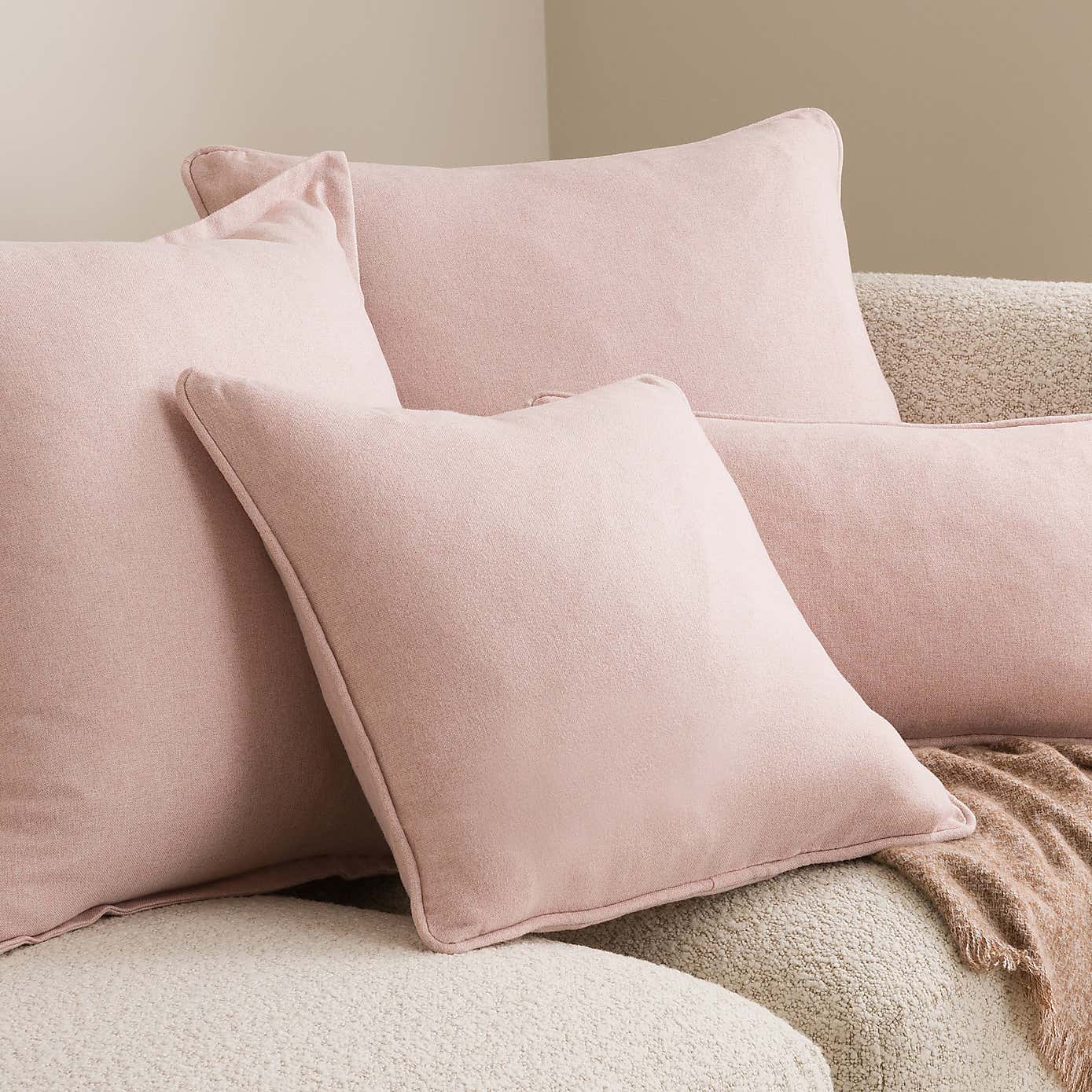 Carousel zoom image position 4 of 5