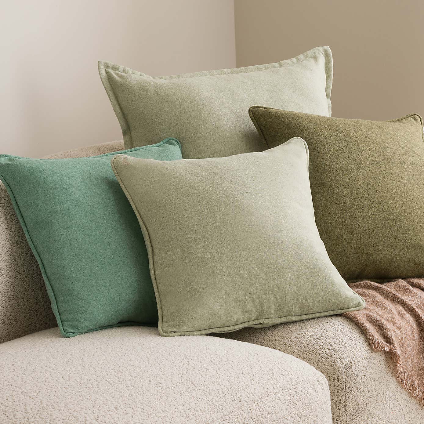 Carousel zoom image position 4 of 5