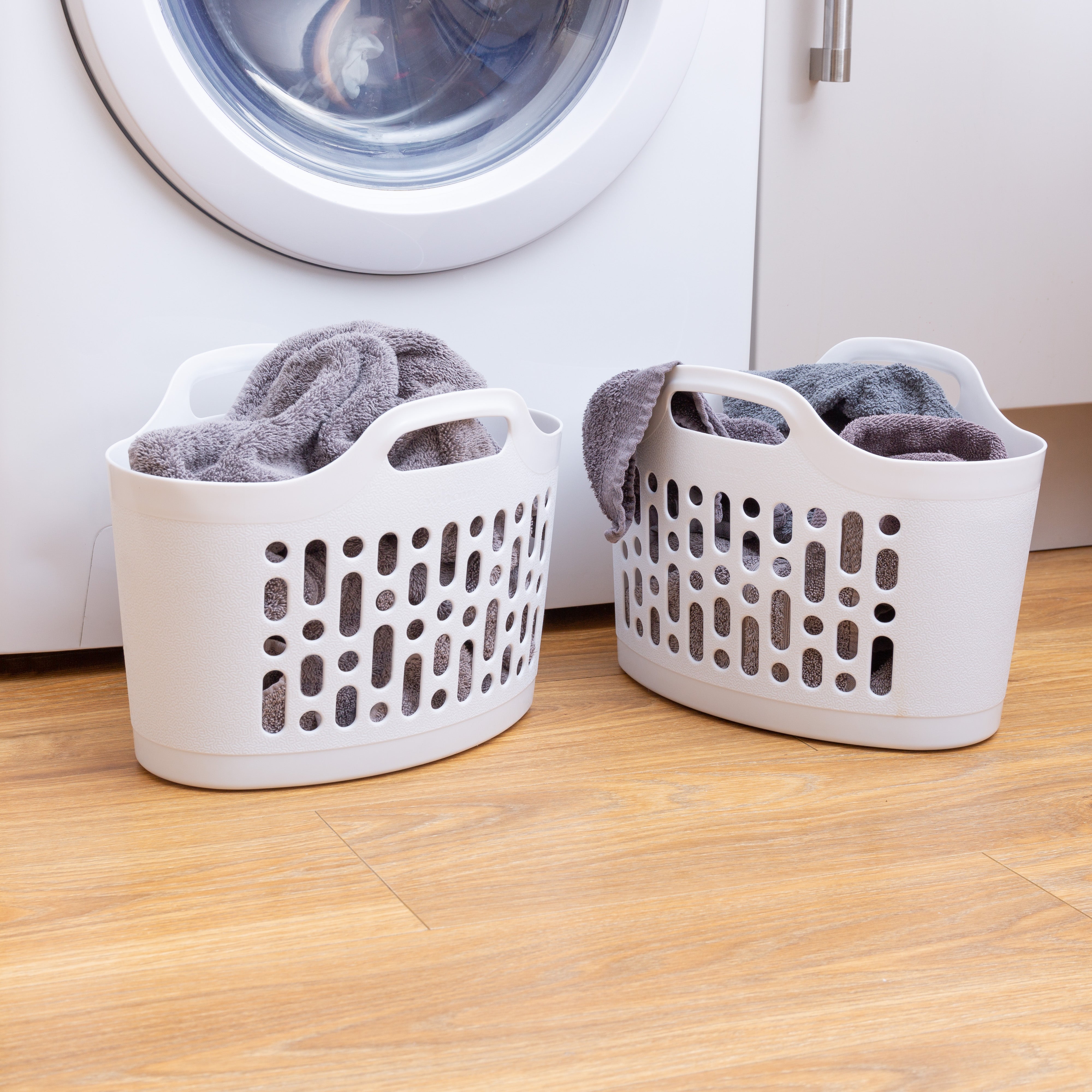 Wham 8L Set of 2 Plastic Flexi Laundry Baskets