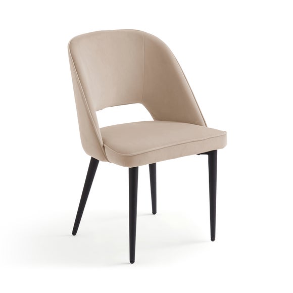 Carousel navigation image position 3 of 4