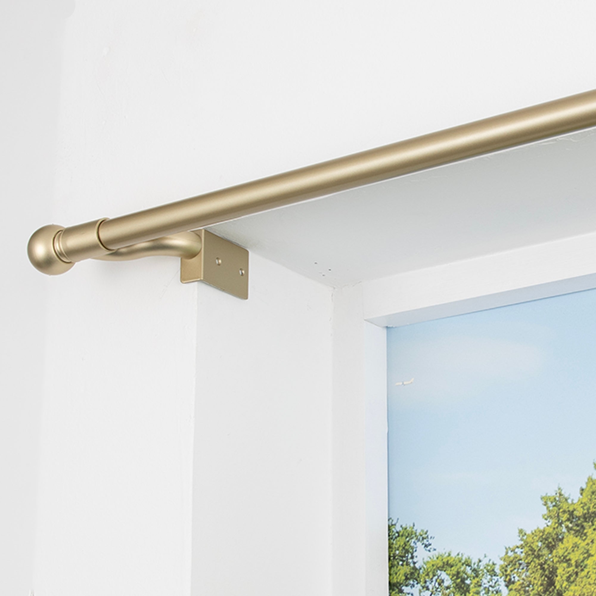 No Drills Extendable Eyelet Curtain Pole Gold