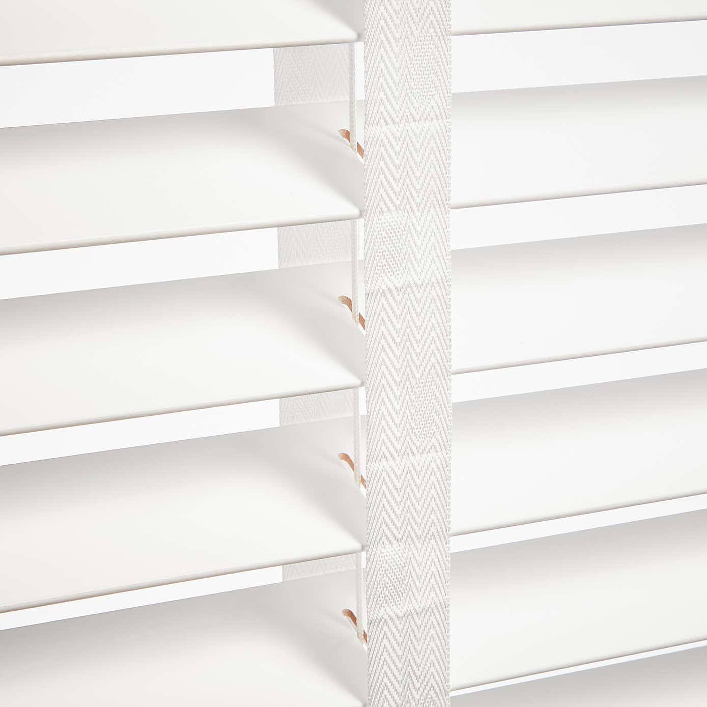 Carousel zoom image position 2 of 4