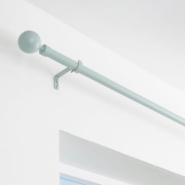 Oslo Extendable Metal Eyelet Curtain Pole image 1 of 5