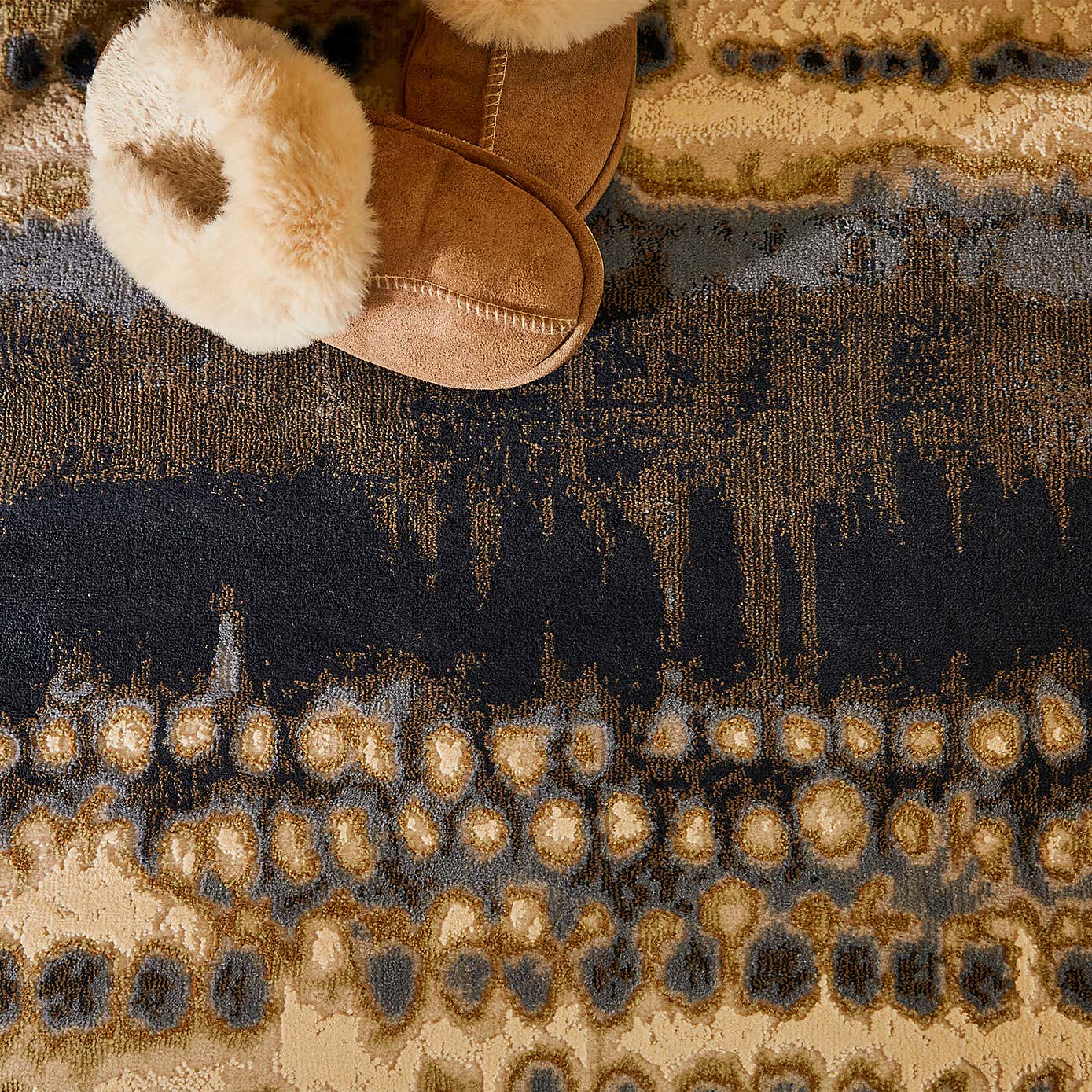 Carousel zoom image position 4 of 6