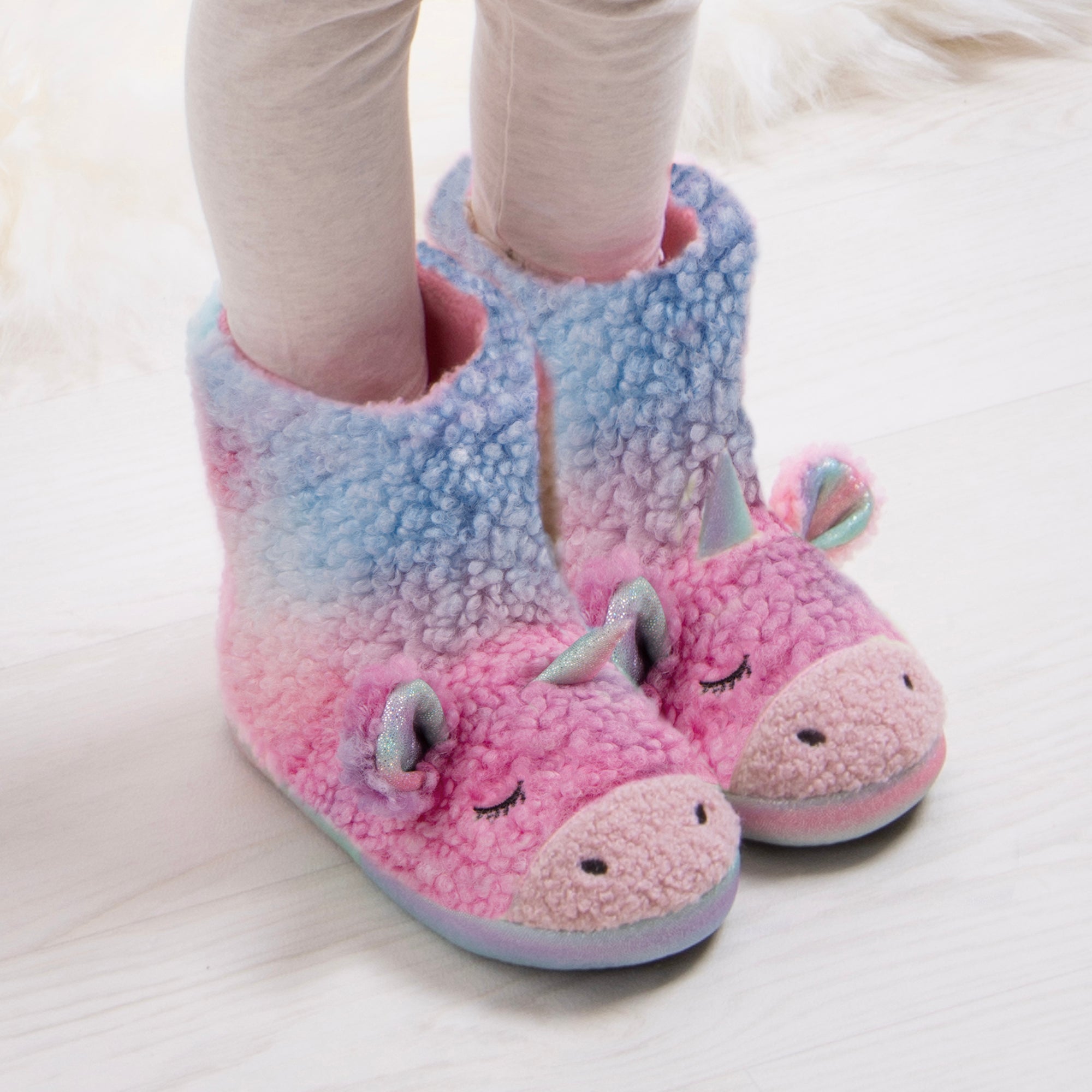 totes Kids Pink Unicorn Boot Slippers