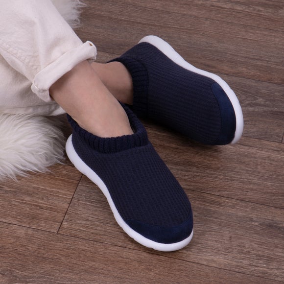 Isotoner bootie slippers hot sale