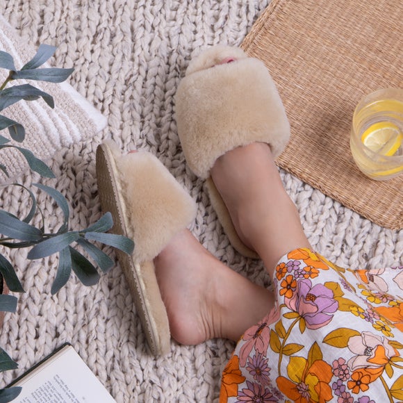 Sheepskin sliders deals