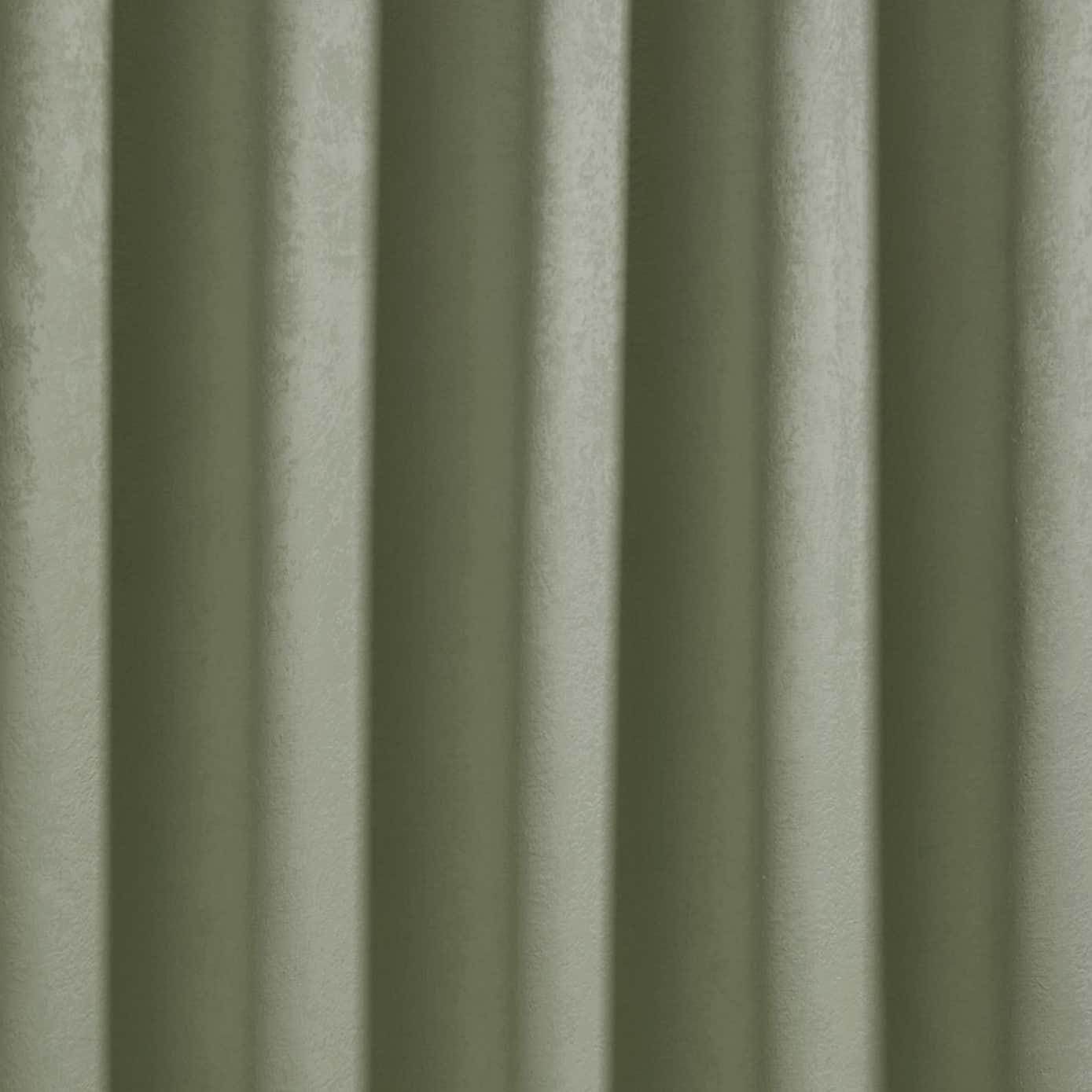 Carousel zoom image position 3 of 4