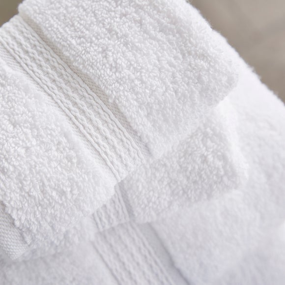 Dunelm white online towels