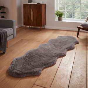 Super Teddy Faux Sheepskin Rug