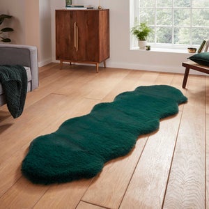 Super Teddy Faux Sheepskin Rug