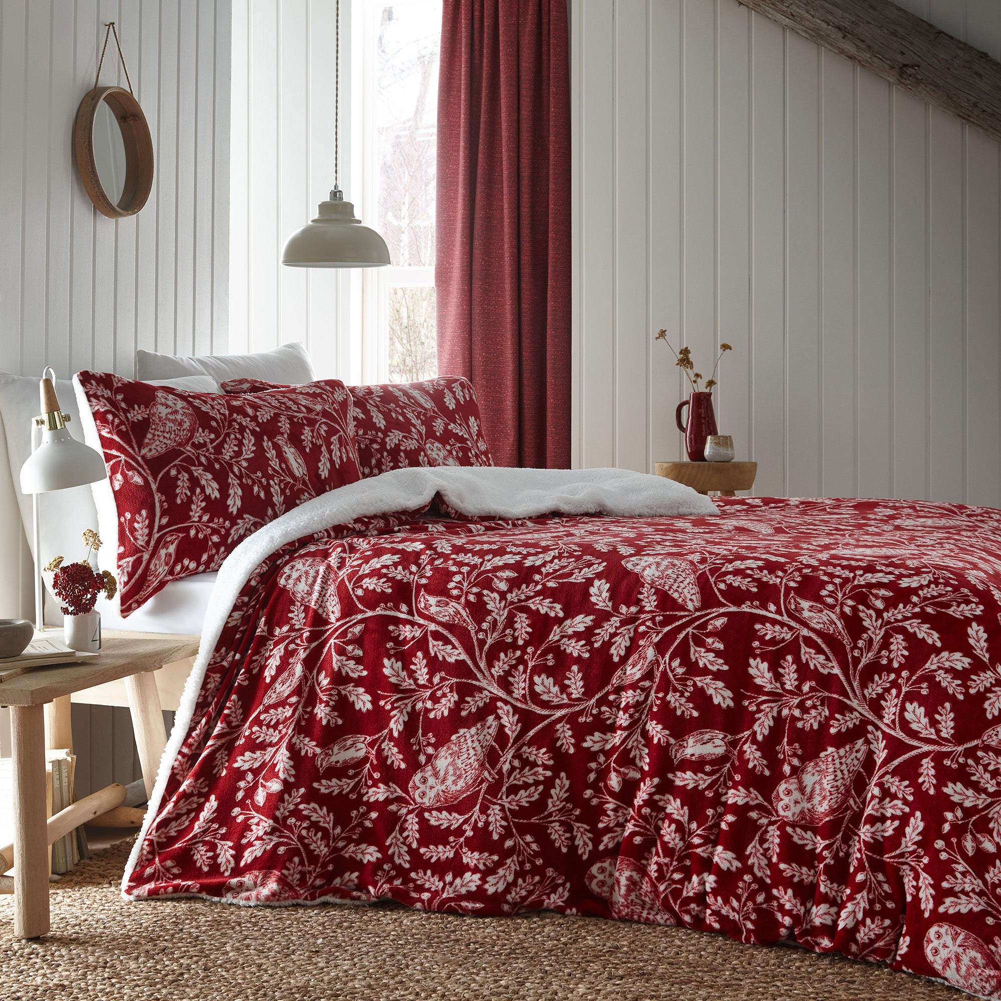 Dreams and Drapes Lodge Woodland Owls Red Duvet Cover and Pillowcase Set Red