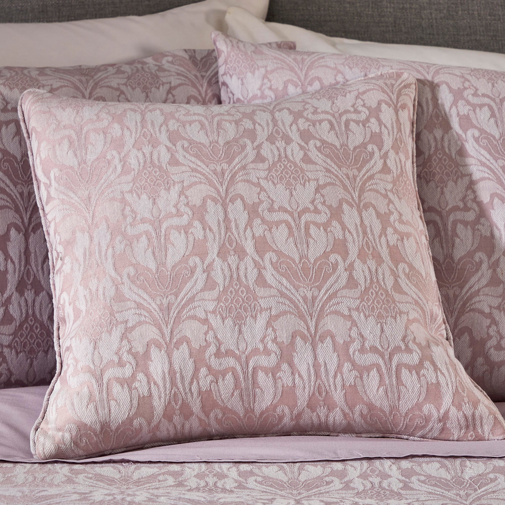 Woven Hawthorne Cushion Lavender