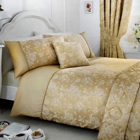 Dreams and Drapes Woven Jasmine Champagne Duvet Cover and Pillowcase Set