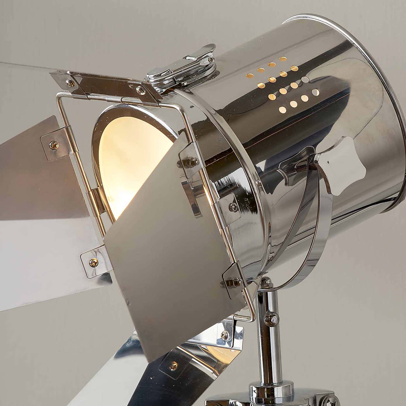 Carousel zoom image position 2 of 5