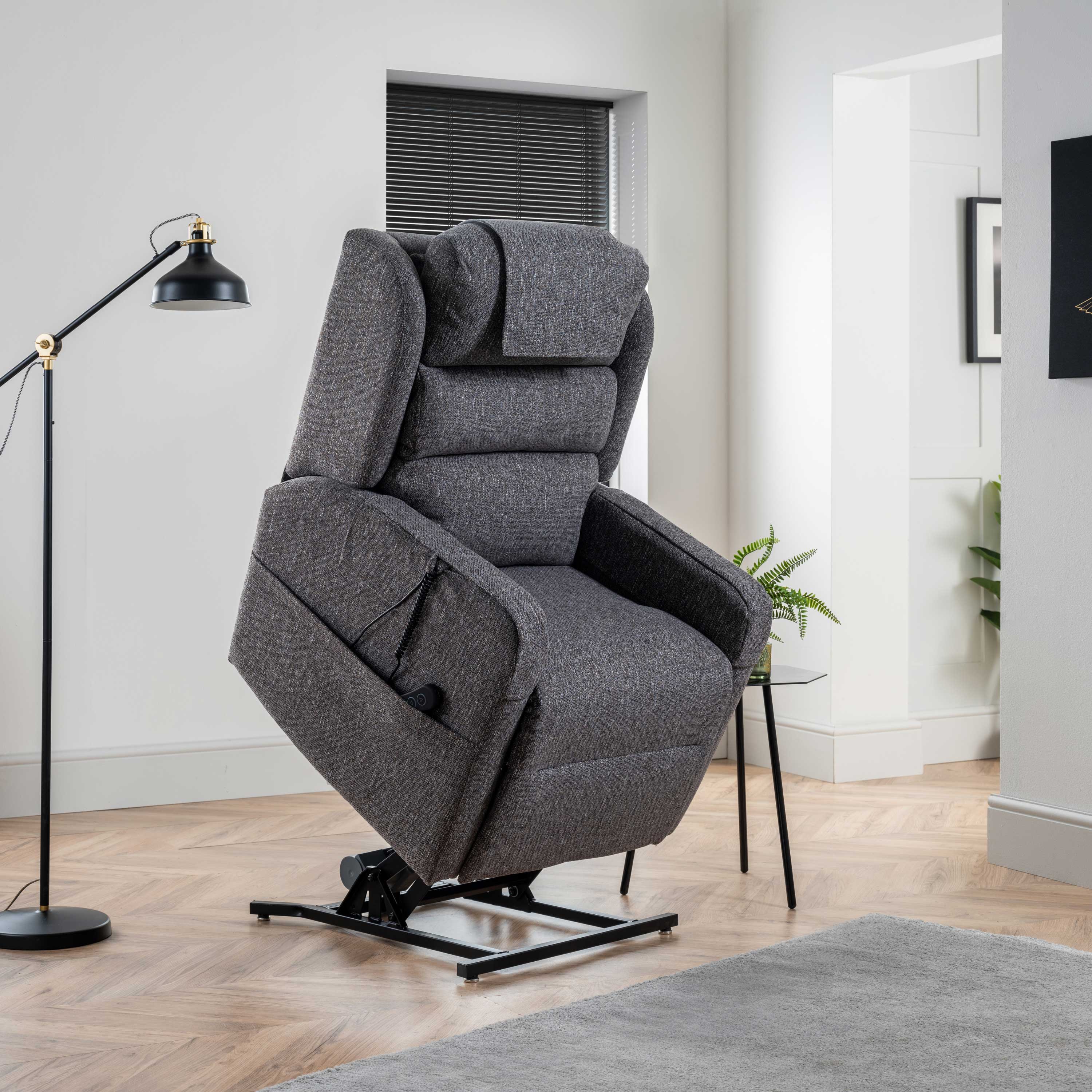Camberley Single Motor Deluxe Rise and Recline Chair