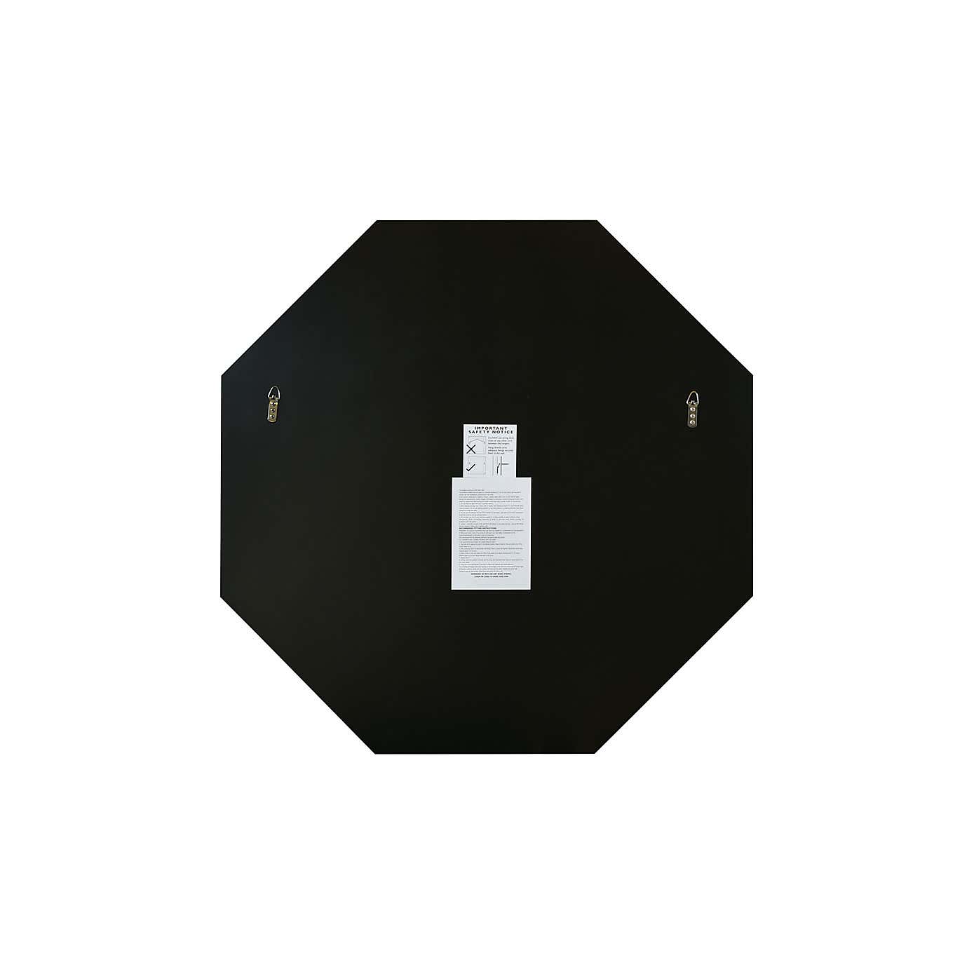 Carousel zoom image position 3 of 3