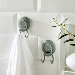 Set Of Two Wire Suction Hooks
