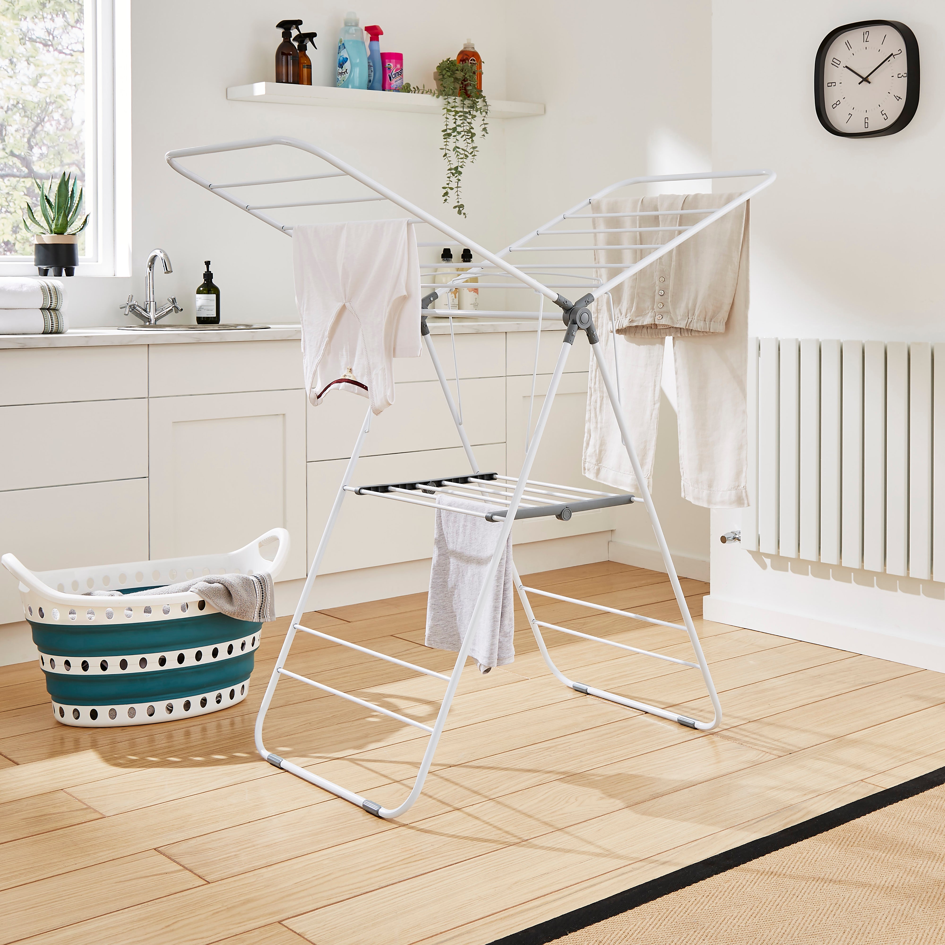 18m Winged Clothes Airer