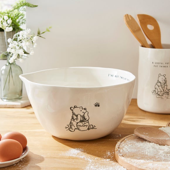 Disney Winnie the Pooh baking 2024 dish loaf and mixing bowl set