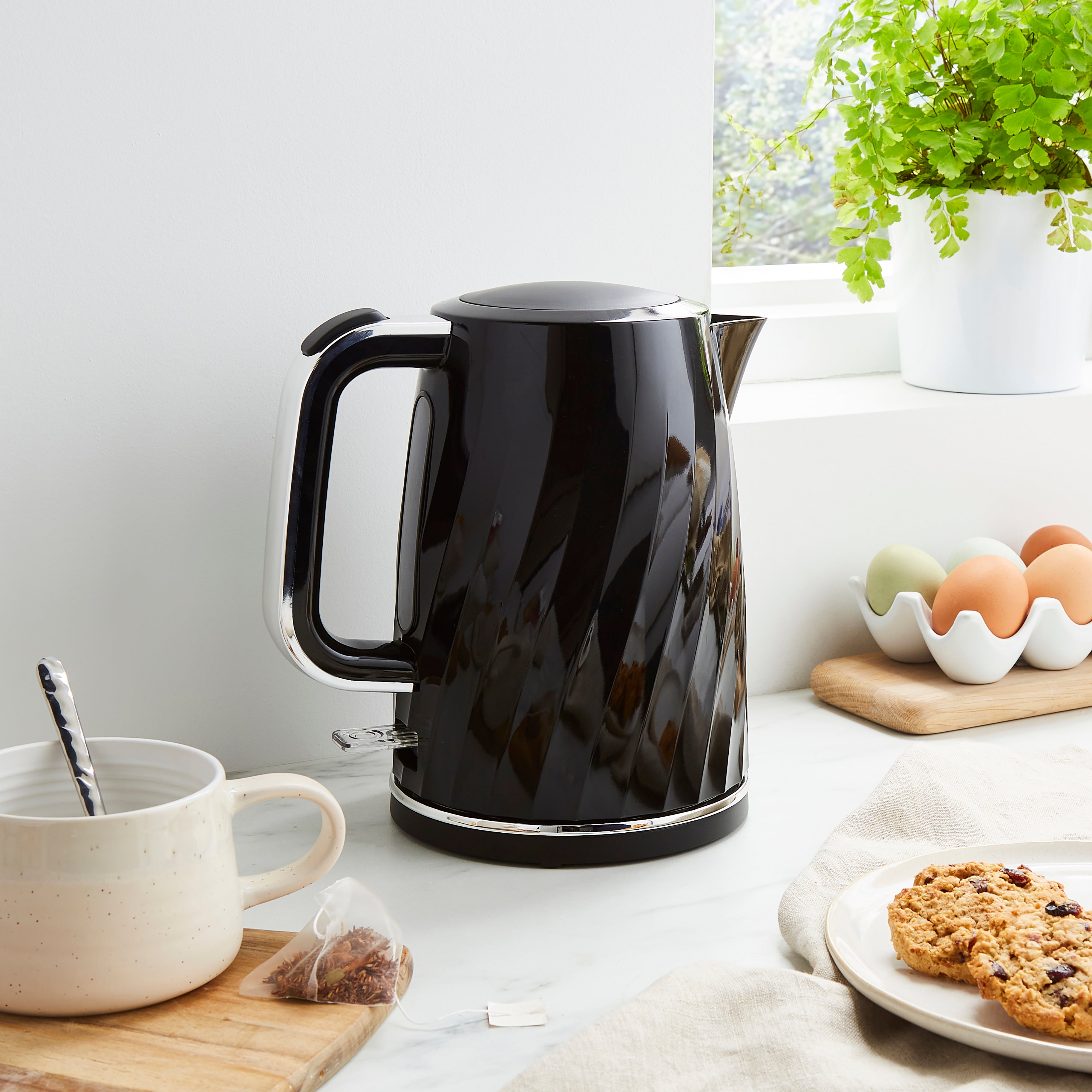 Luxe Textured 1.7L Kettle