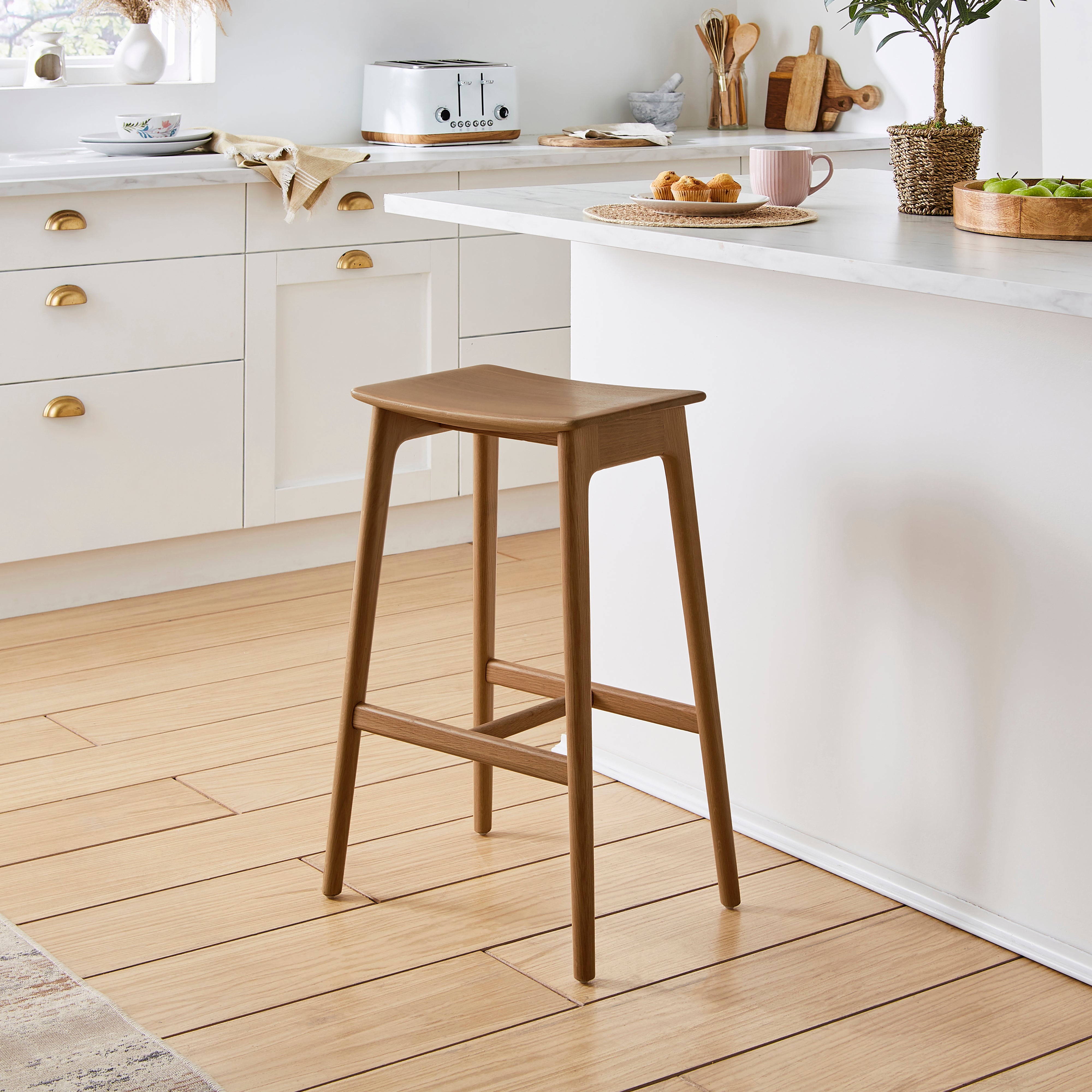 Albert Bar Stool Dark Stained Oak