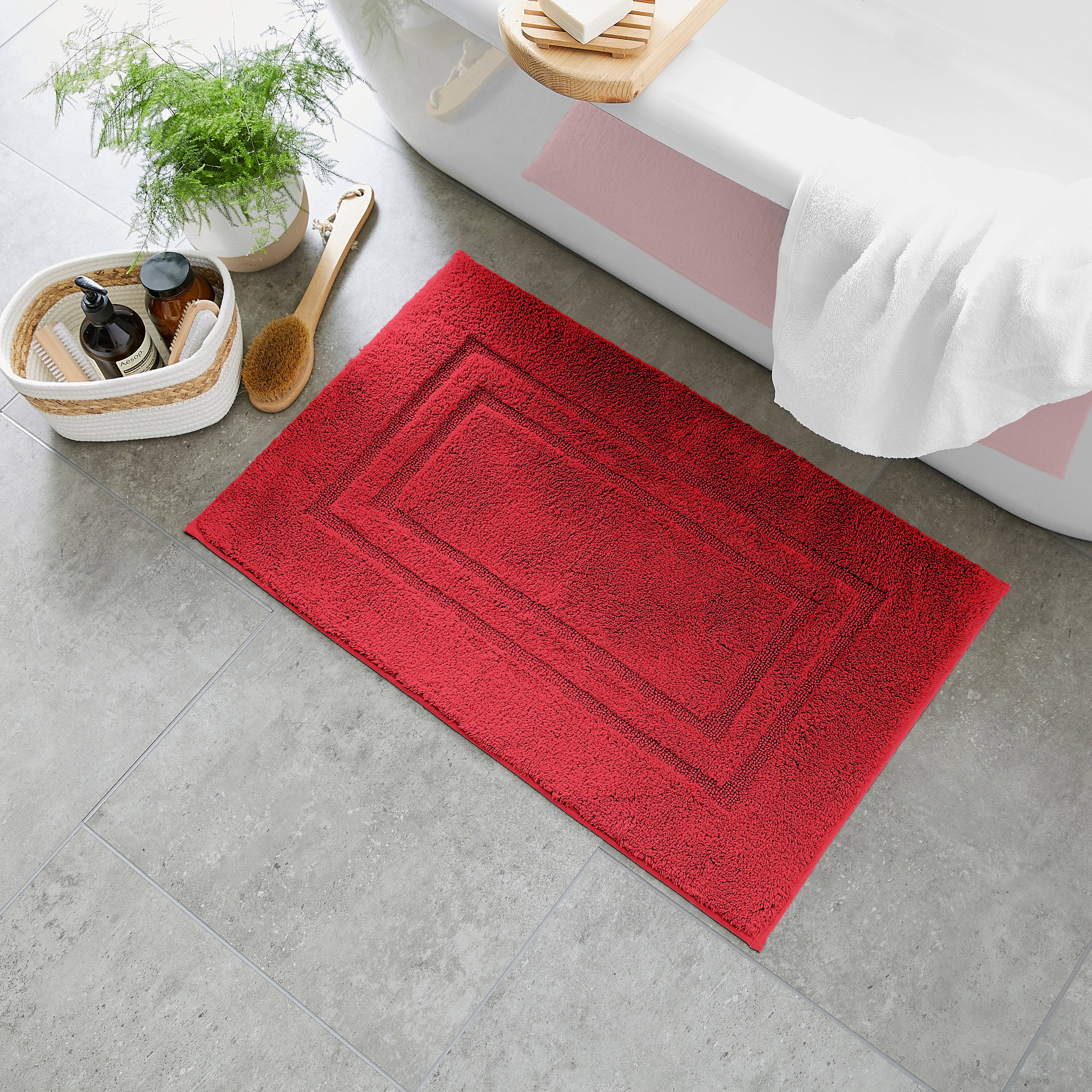 Luxury Cotton Bath Mat Red