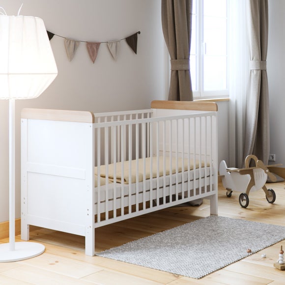 Oak cheap effect cot