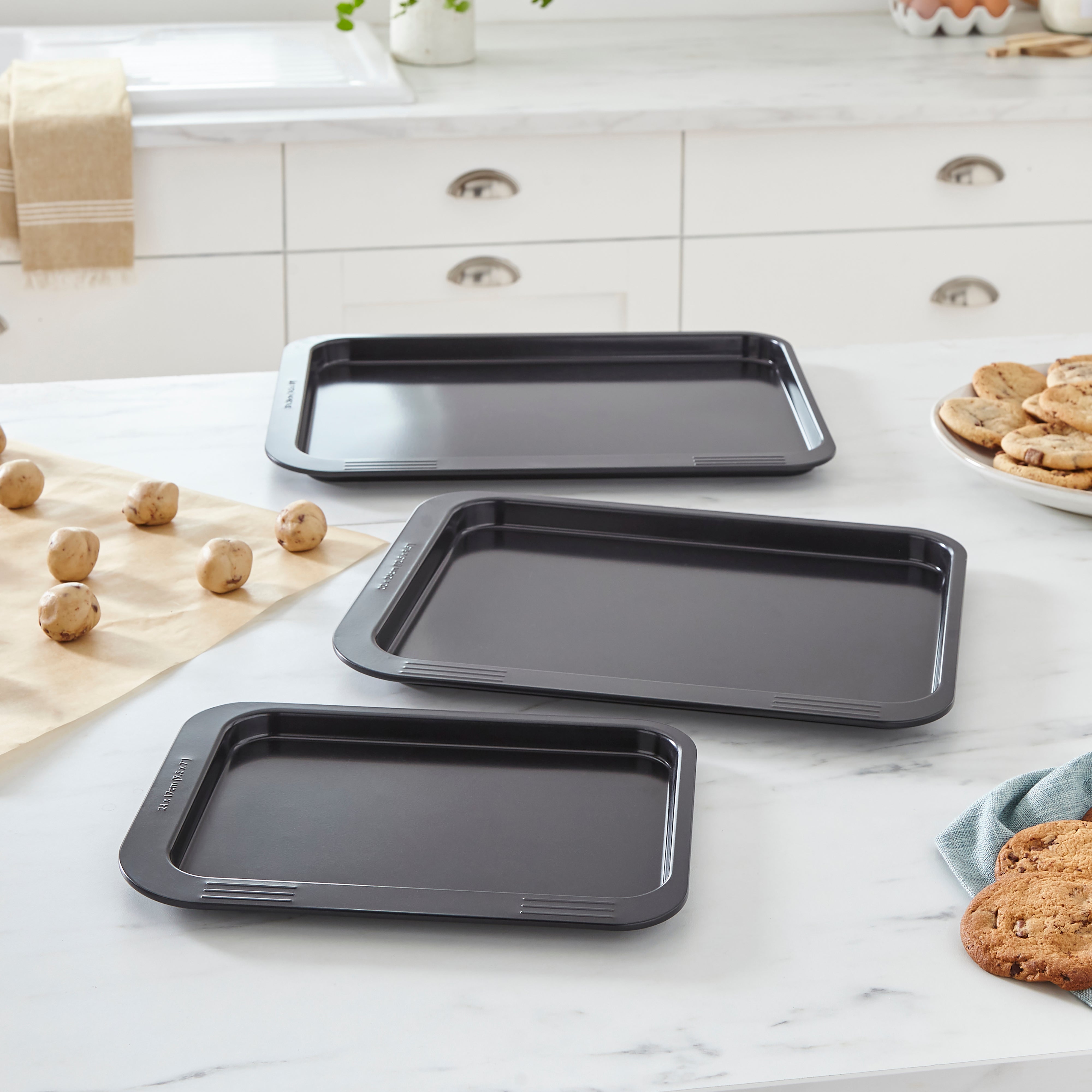 Set of 3 Heavy Gauge Non-stick Oven Trays
