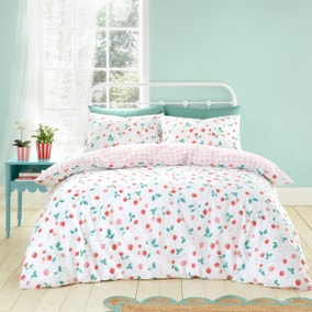 Catherine Lansfield Strawberry Garden White Red Duvet Cover and Pillowcase Set