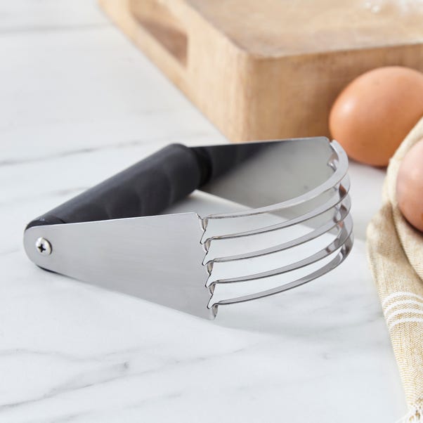 Professional Stainless Steel Pastry Blender | Dunelm
