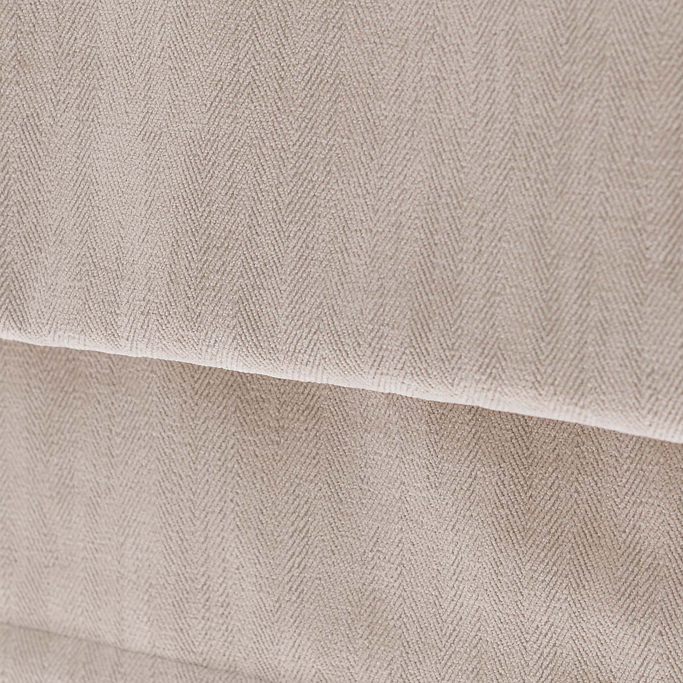 Carousel zoom image position 5 of 6