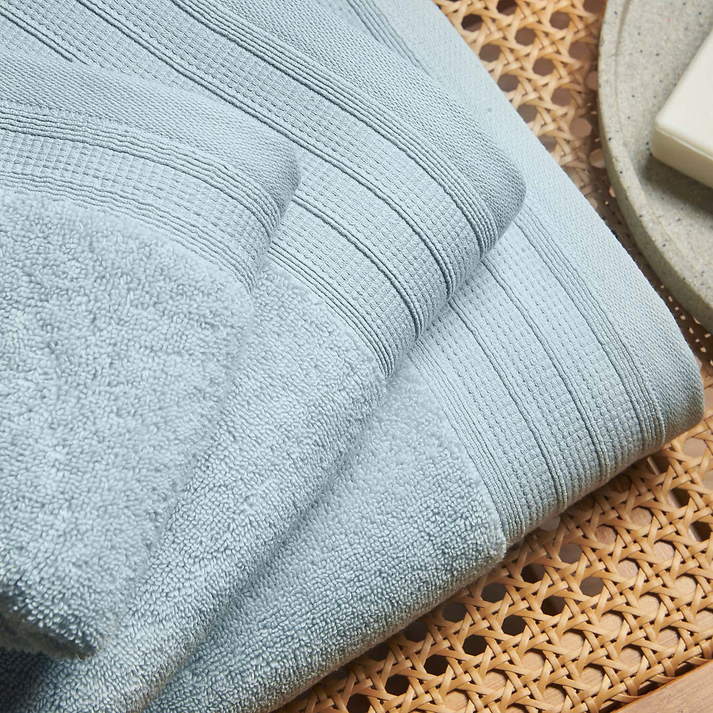 Carousel zoom image position 2 of 4