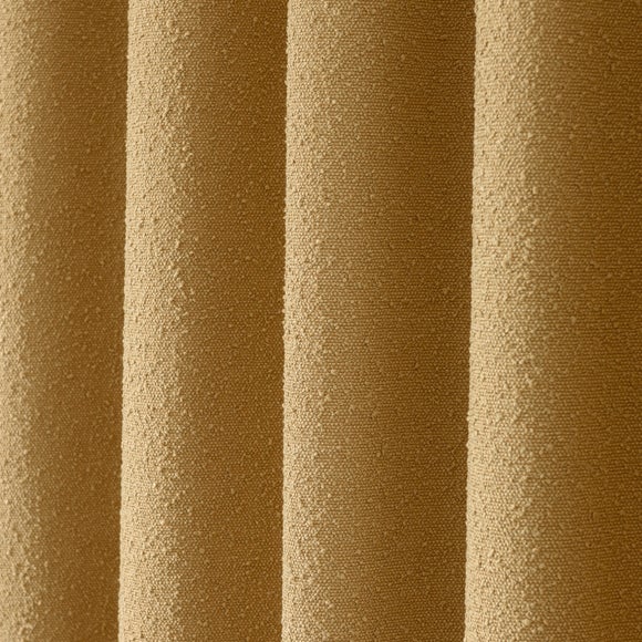 Carousel navigation image position 3 of 7